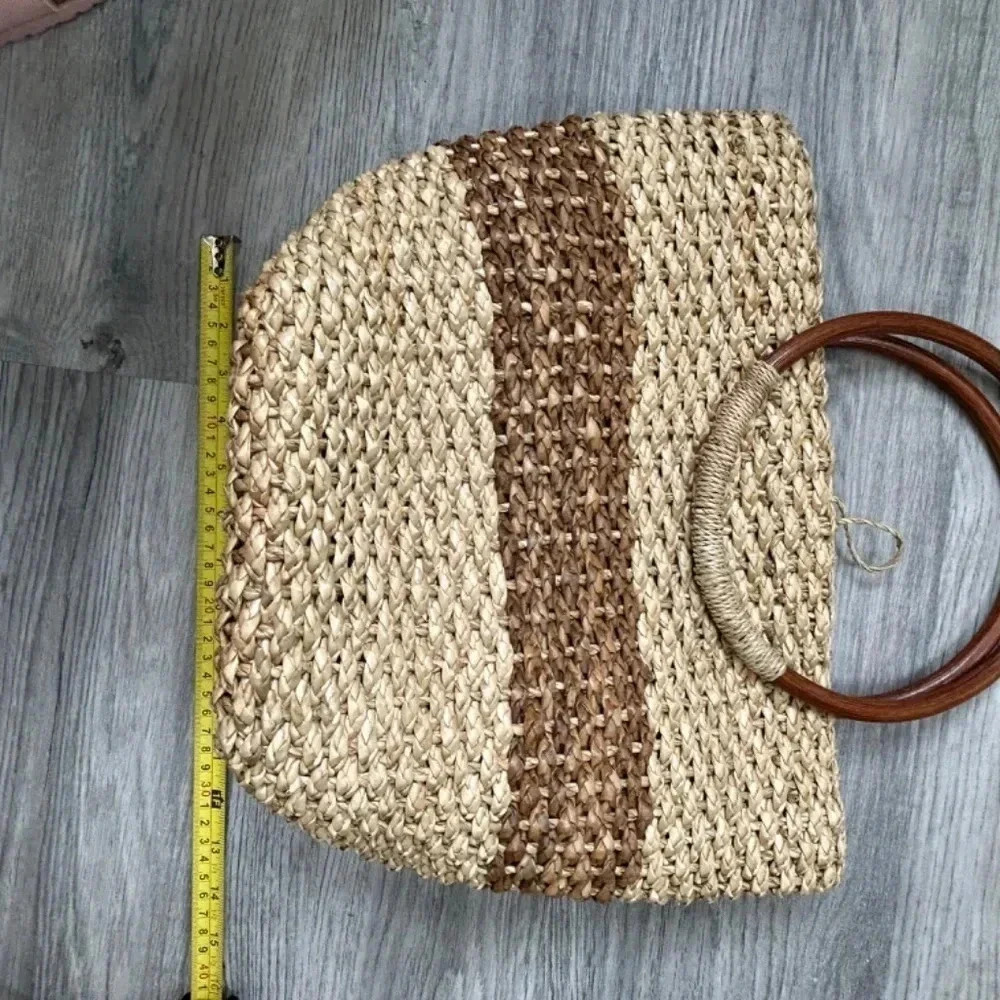 Como Woven Handbag - Picture 9 of 9